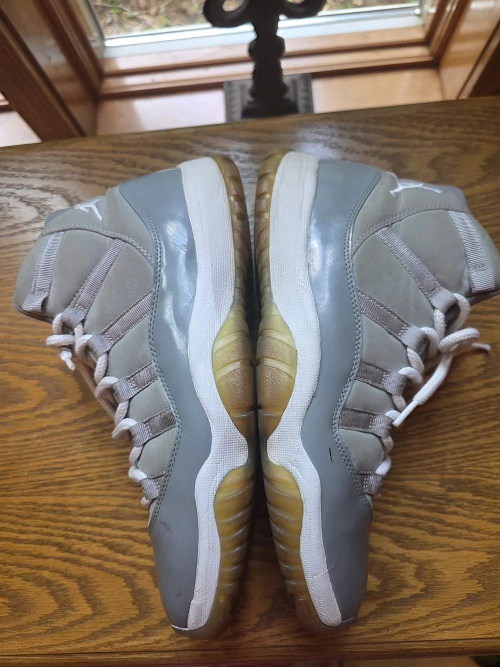 Air Jordan 11 Retro 2010 Cool Grey White Sneakers Sz 10.5